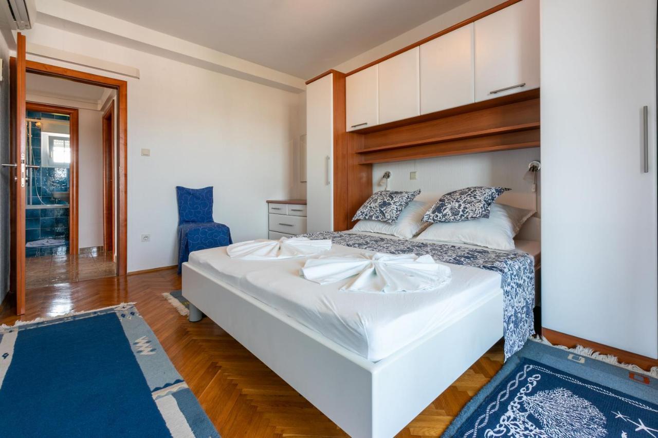 Apartments Vila Antula Banjol Ngoại thất bức ảnh