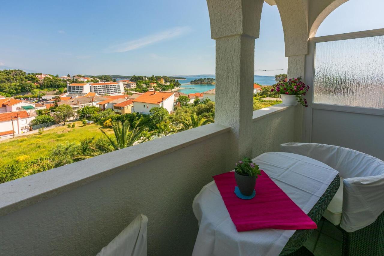Apartments Vila Antula Banjol Ngoại thất bức ảnh