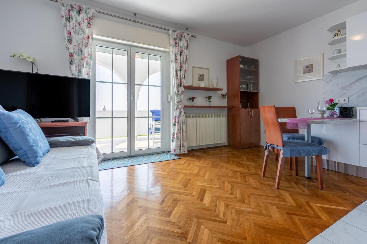 Apartments Vila Antula Banjol Ngoại thất bức ảnh